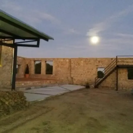 Vina Las Olivas Andújar Esterno foto